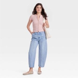 Universal Thread - Women's Mid-Rise Barrel Leg Ankle Jeans - Universa Blue